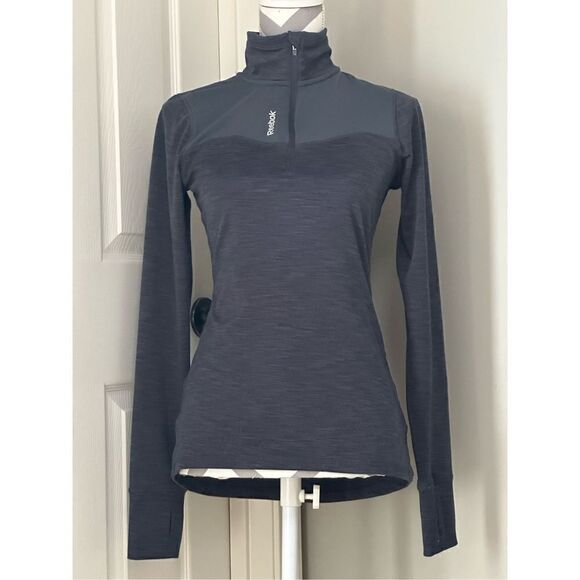 Reebok Tops - Ladies Reebok long sleeve fitted quarter zip